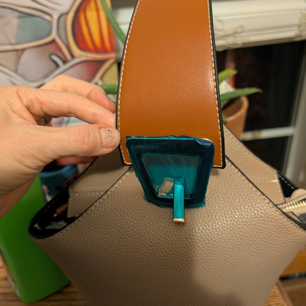 Tan leatherette purse